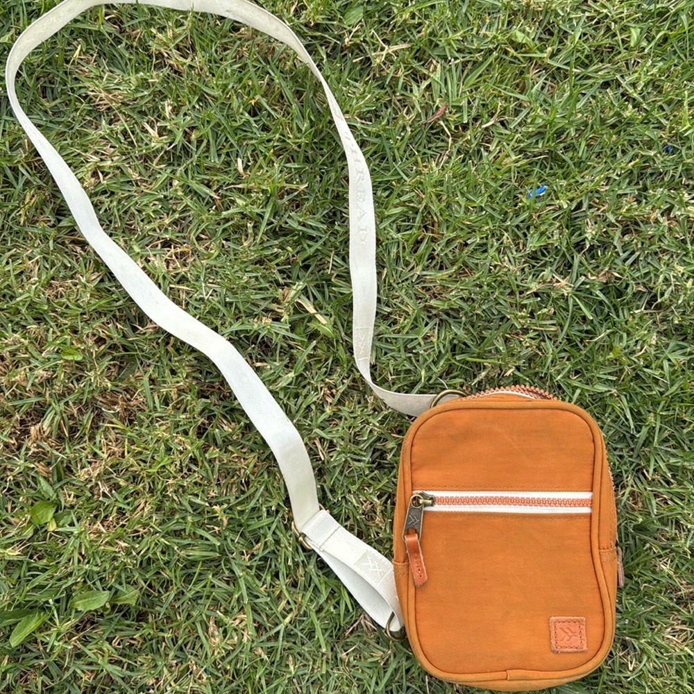 Thread Wallet Crossbody Bag